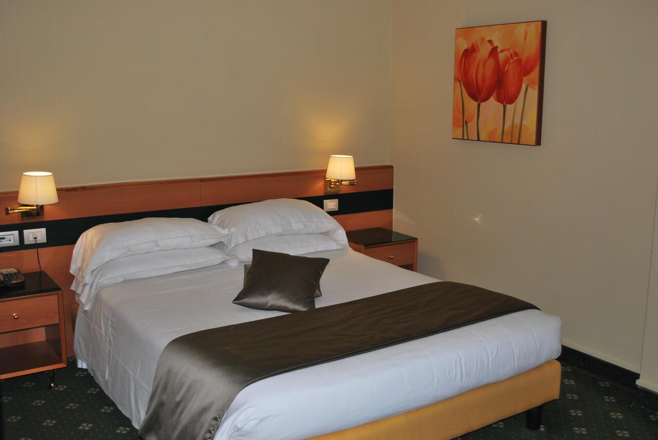 Hotel Alinari Флоренция Экстерьер фото